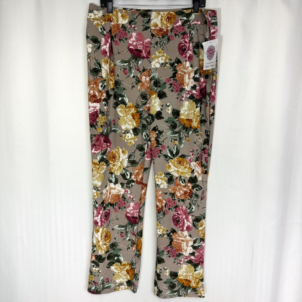 NWT Heimish Pocketed Straight Leg Floral Pant Size 3X - Picture 2 of 8